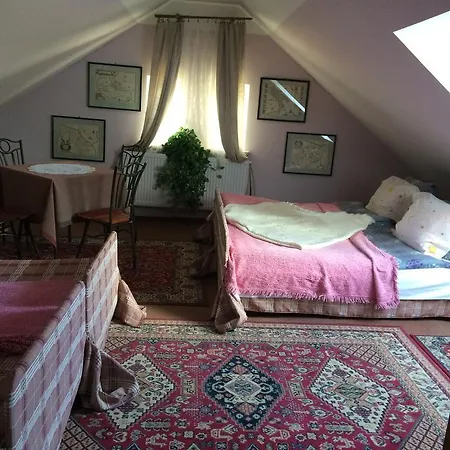 Orzechowe Wzgorze Lantgård *